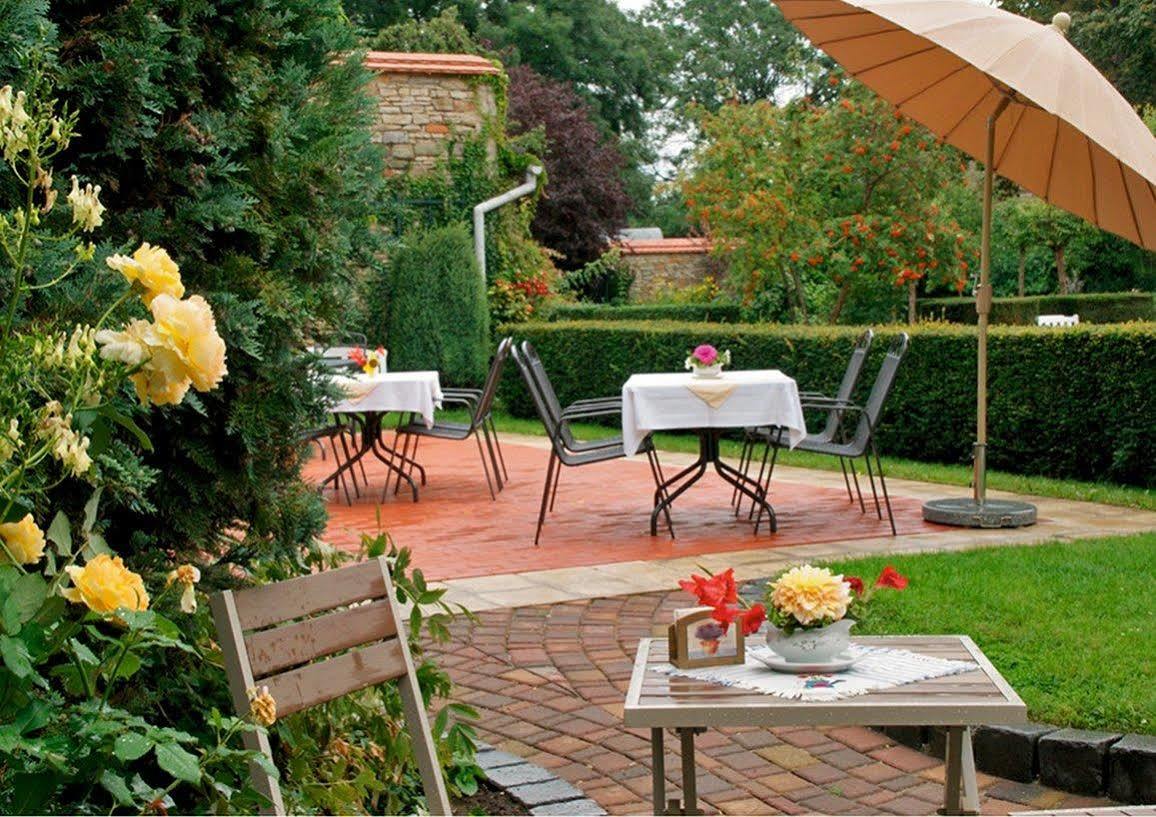 Landhotel Schwarzer Adler Suelzetal Экстерьер фото